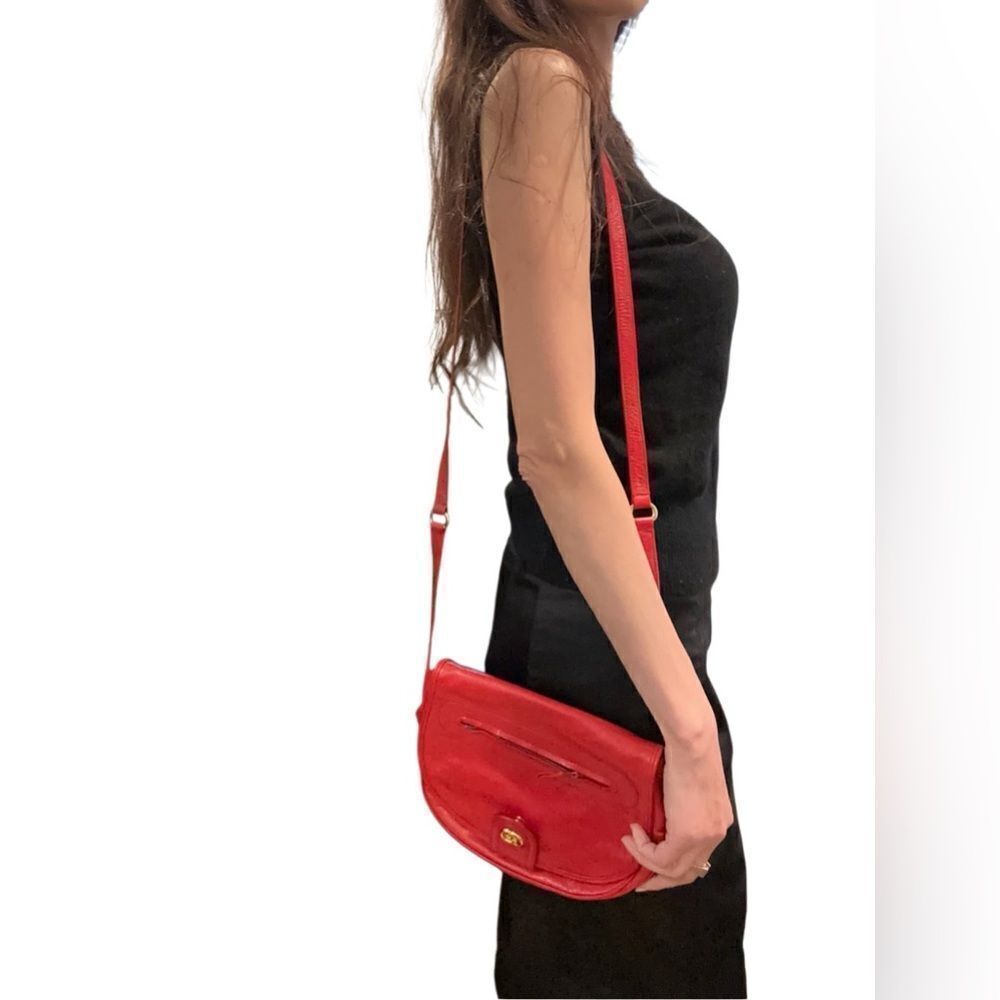 Gucci red leather gold hardware logo crossbody bag